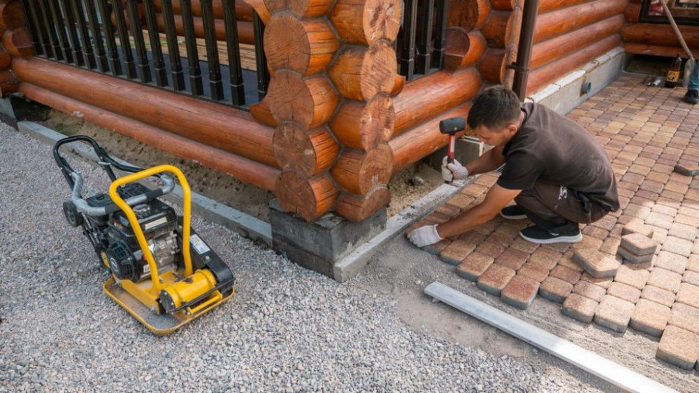 Дизайн и укладка тротуарной плитки аттестованными бригадами ukladka-trotuarnoy-plity (3).jpg