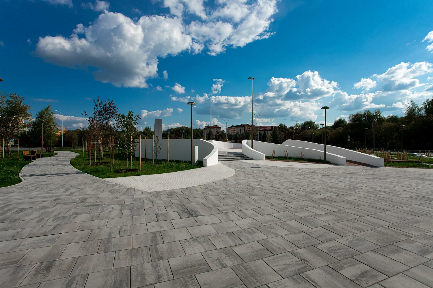 Сквер Медицинских работников в Тюмени